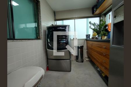 Apartamento à venda com 185m², 2 quartos e 1 vaga Apartamento à venda com 185m², 2 quartos e 1 vagaÁrea de Serviço