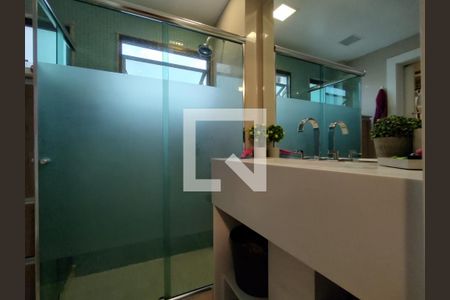 Apartamento à venda com 185m², 2 quartos e 1 vaga Apartamento à venda com 185m², 2 quartos e 1 vagaBanheiro da Suíte 1