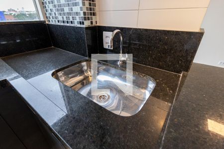 Apartamento à venda com 64m², 2 quartos e 2 vagasCozinha