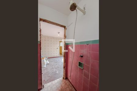 Casa à venda com 420m², 2 quartos e 1 vaga Casa à venda com 420m², 2 quartos e 1 vagaBanheiro de serviço