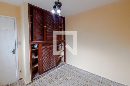 Casa à venda com 420m², 2 quartos e 1 vaga Casa à venda com 420m², 2 quartos e 1 vagaQuarto de Serviço