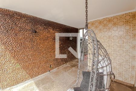 Casa à venda com 420m², 2 quartos e 1 vaga Casa à venda com 420m², 2 quartos e 1 vagaQuintal