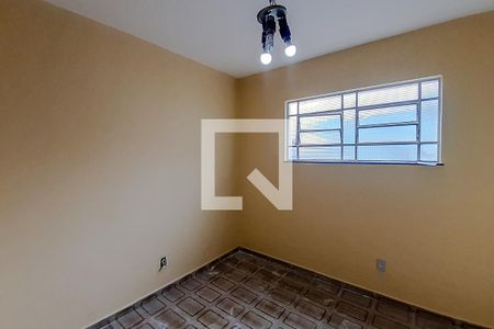 Casa à venda com 420m², 2 quartos e 1 vaga Casa à venda com 420m², 2 quartos e 1 vagaQuarto de Serviço
