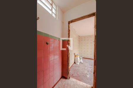 Casa à venda com 420m², 2 quartos e 1 vaga Casa à venda com 420m², 2 quartos e 1 vagaBanheiro de serviço