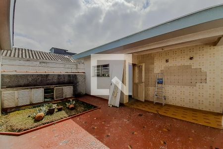 Casa à venda com 420m², 2 quartos e 1 vaga Casa à venda com 420m², 2 quartos e 1 vagaQuintal