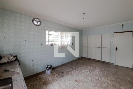 Casa à venda com 420m², 2 quartos e 1 vaga Casa à venda com 420m², 2 quartos e 1 vagaCozinha
