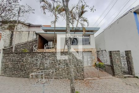 Casa à venda com 420m², 2 quartos e 1 vaga Casa à venda com 420m², 2 quartos e 1 vagaFachada