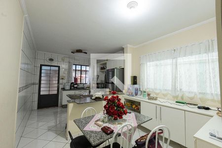 Casa à venda com 129m², 3 quartos e 2 vagas Casa à venda com 129m², 3 quartos e 2 vagasCozinha