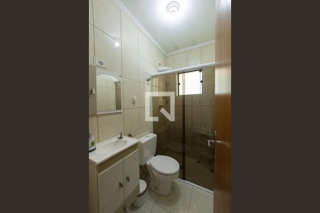 Casa à venda com 129m², 3 quartos e 2 vagas Casa à venda com 129m², 3 quartos e 2 vagasBanheiro Social