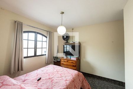 Casa à venda com 129m², 3 quartos e 2 vagas Casa à venda com 129m², 3 quartos e 2 vagasSuite