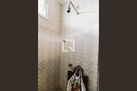 Casa à venda com 438m², 4 quartos e 4 vagas Casa à venda com 438m², 4 quartos e 4 vagasBanheiro da Suíte 1 Chuveiro