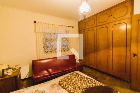 Casa à venda com 438m², 4 quartos e 4 vagas Casa à venda com 438m², 4 quartos e 4 vagasSuíte 4