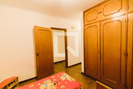 Casa à venda com 438m², 4 quartos e 4 vagas Casa à venda com 438m², 4 quartos e 4 vagasSuíte 2