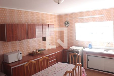 Casa à venda com 250m², 4 quartos e 2 vagasCozinha