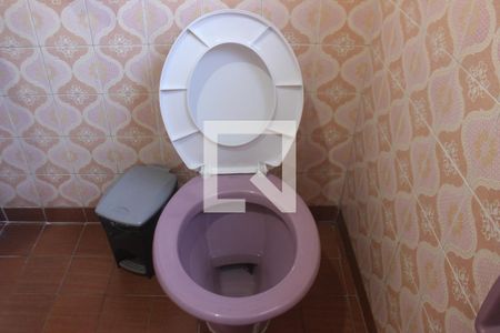 Casa à venda com 250m², 4 quartos e 2 vagasLavabo