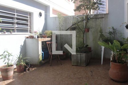 Casa à venda com 250m², 4 quartos e 2 vagasQuintal