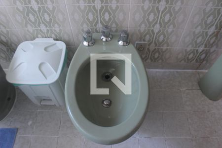 Casa à venda com 250m², 4 quartos e 2 vagasBanheiro da Suíte