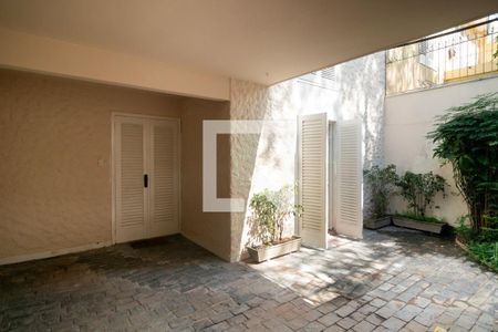 Casa à venda com 180m², 2 quartos e 1 vaga Casa à venda com 180m², 2 quartos e 1 vagaGaragem