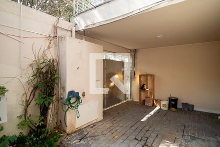 Casa à venda com 180m², 2 quartos e 1 vaga Casa à venda com 180m², 2 quartos e 1 vagaGaragem