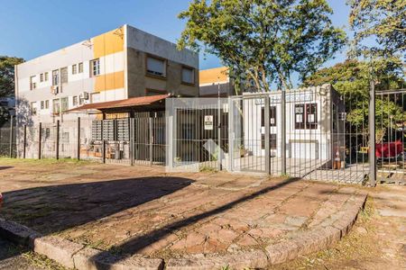 Apartamento para alugar com 77m², 3 quartos e sem vaga Apartamento para alugar com 77m², 3 quartos e sem vagaFachada