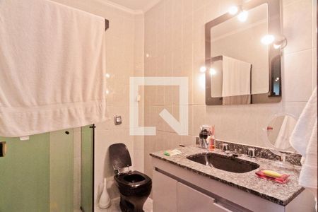 Casa à venda com 530m², 4 quartos e 6 vagas Casa à venda com 530m², 4 quartos e 6 vagasBanheiro da Suíte 1