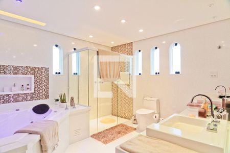 Casa à venda com 530m², 4 quartos e 6 vagas Casa à venda com 530m², 4 quartos e 6 vagasBanheiro da Suíte 3