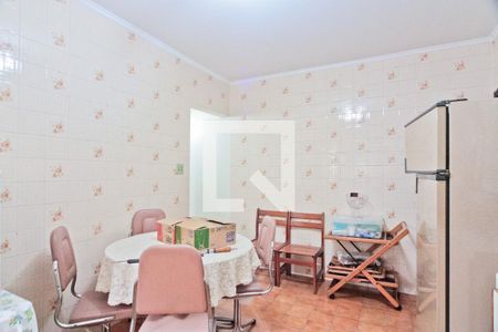 Casa à venda com 530m², 4 quartos e 6 vagas Casa à venda com 530m², 4 quartos e 6 vagasEdícula - Cozinha