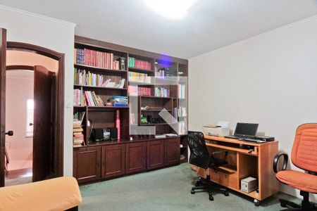 Casa à venda com 530m², 4 quartos e 6 vagas Casa à venda com 530m², 4 quartos e 6 vagasQuarto