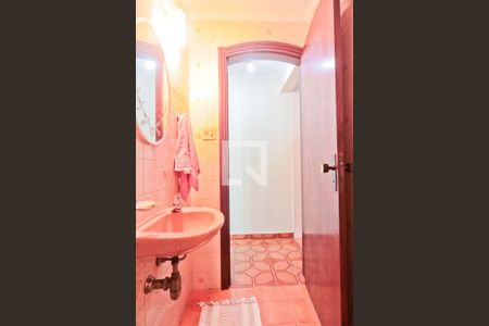 Casa à venda com 530m², 4 quartos e 6 vagas Casa à venda com 530m², 4 quartos e 6 vagasEdícula - Lavabo