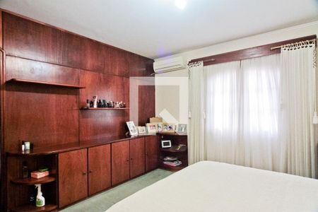 Casa à venda com 530m², 4 quartos e 6 vagas Casa à venda com 530m², 4 quartos e 6 vagasSuíte 3