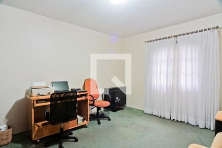 Casa à venda com 530m², 4 quartos e 6 vagas Casa à venda com 530m², 4 quartos e 6 vagasQuarto