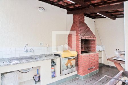 Casa à venda com 530m², 4 quartos e 6 vagas Casa à venda com 530m², 4 quartos e 6 vagasÁrea Externa