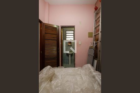 Casa à venda com 190m², 5 quartos e 3 vagas Casa à venda com 190m², 5 quartos e 3 vagasQuarto de Serviço