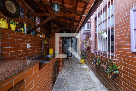 Casa à venda com 190m², 5 quartos e 3 vagas Casa à venda com 190m², 5 quartos e 3 vagasChurrasqueira