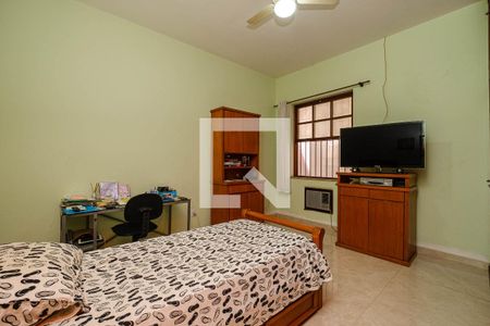 Casa à venda com 190m², 5 quartos e 3 vagas Casa à venda com 190m², 5 quartos e 3 vagasQuarto 2