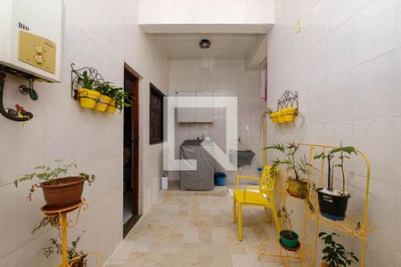 Casa à venda com 190m², 5 quartos e 3 vagas Casa à venda com 190m², 5 quartos e 3 vagasÁrea de Serviço