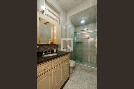 Casa à venda com 190m², 5 quartos e 3 vagas Casa à venda com 190m², 5 quartos e 3 vagasBanheiro Social 2