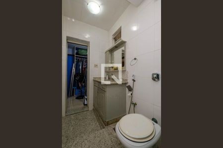 Casa à venda com 190m², 5 quartos e 3 vagas Casa à venda com 190m², 5 quartos e 3 vagasBanheiro Suíte