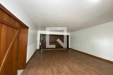 Casa à venda com 430m², 5 quartos e 5 vagasGaragem 1