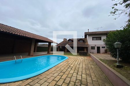 Casa à venda com 430m², 5 quartos e 5 vagasPiscina