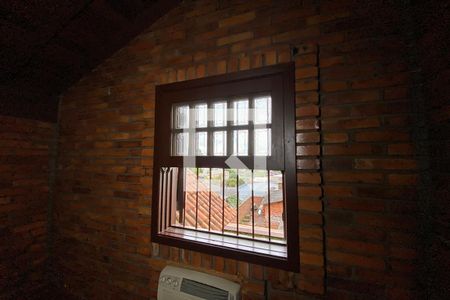 Casa à venda com 430m², 5 quartos e 5 vagasJanela do Quarto 1 