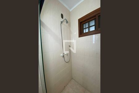 Casa à venda com 430m², 5 quartos e 5 vagasBox do Banheiro Social