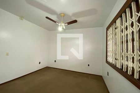 Casa à venda com 430m², 5 quartos e 5 vagasQuarto 3