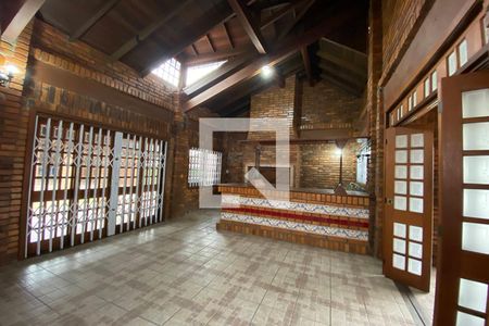 Casa à venda com 430m², 5 quartos e 5 vagasSalão de festas