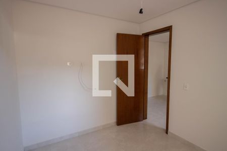 Quarto 2 de casa de condomínio para alugar com 2 quartos, 30m² em Itaquera, São Paulo