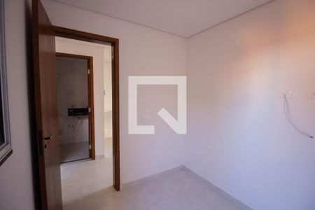 Quarto 1 de casa de condomínio para alugar com 2 quartos, 30m² em Itaquera, São Paulo
