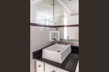 Apartamento à venda com 78m², 3 quartos e 1 vaga Apartamento à venda com 78m², 3 quartos e 1 vagaBanheiro