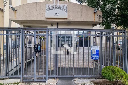 Apartamento à venda com 60m², 3 quartos e 1 vaga Apartamento à venda com 60m², 3 quartos e 1 vagaFachada com Plaquinha