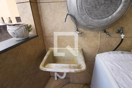 Casa à venda com 514m², 4 quartos e 8 vagas Casa à venda com 514m², 4 quartos e 8 vagasÁrea de Serviço