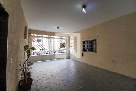 Casa à venda com 514m², 4 quartos e 8 vagas Casa à venda com 514m², 4 quartos e 8 vagasGaragem